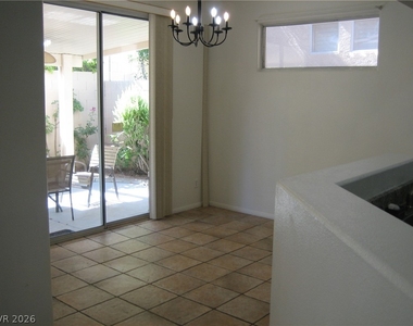 8046 Arcadian Lane - Photo Thumbnail 9