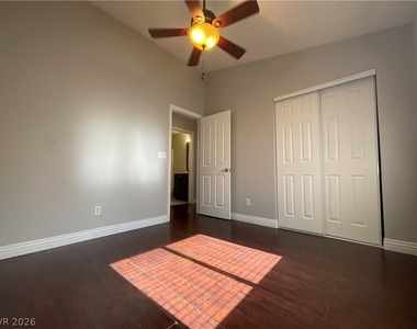 8313 Valleybreeze Avenue - Photo Thumbnail 10