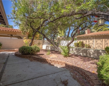 2204 Plaza Del Robles - Photo Thumbnail 30