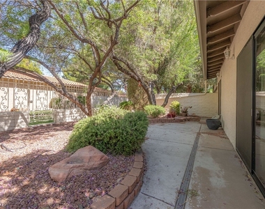 2204 Plaza Del Robles - Photo Thumbnail 29