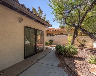 2204 Plaza Del Robles - Photo Thumbnail 31