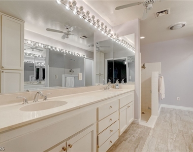 2204 Plaza Del Robles - Photo Thumbnail 21