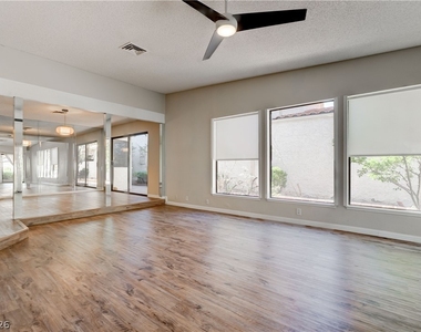 2204 Plaza Del Robles - Photo Thumbnail 18