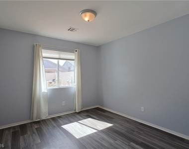 6113 Crystal Talon Street - Photo Thumbnail 9