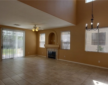 8917 Picket Fence Avenue - Photo Thumbnail 3