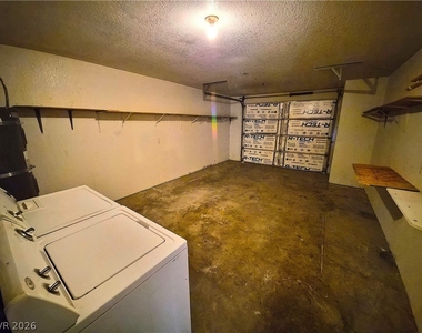 1040 Marne Court - Photo Thumbnail 10