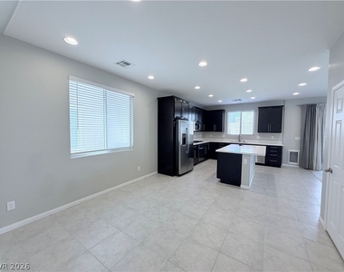 7069 Stockton Dunes Street - Photo Thumbnail 3