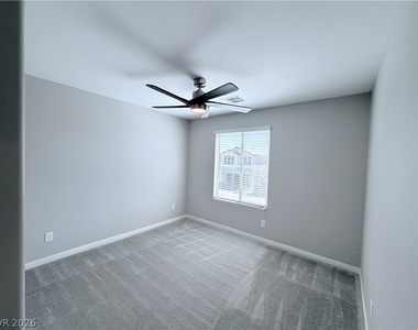 7069 Stockton Dunes Street - Photo Thumbnail 12