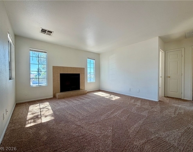 2704 Aarondavid Drive - Photo Thumbnail 4
