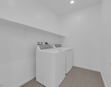 1576 Hopeful Lark Lane - Photo Thumbnail 8