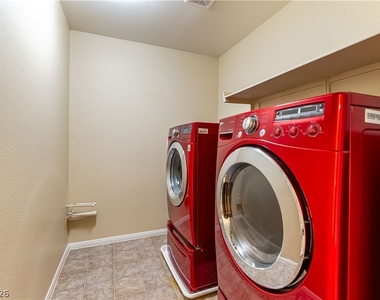 7741 Donner Peak Street - Photo Thumbnail 23