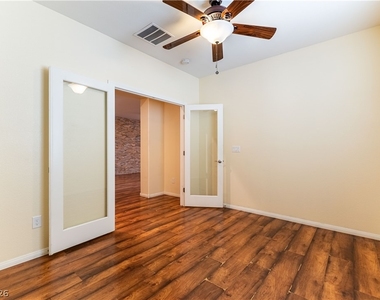 7741 Donner Peak Street - Photo Thumbnail 21