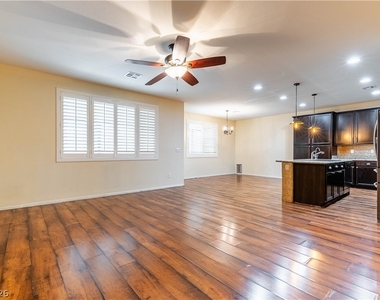 7741 Donner Peak Street - Photo Thumbnail 4