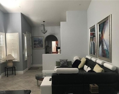 196 Spring Hollow Drive - Photo Thumbnail 2