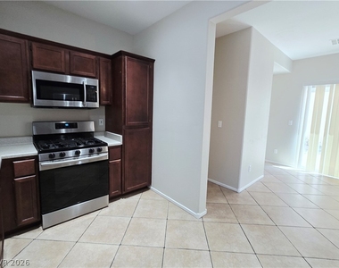 1035 Appaloosa Hills Avenue - Photo Thumbnail 5