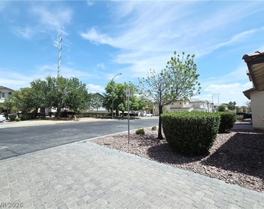 1035 Appaloosa Hills Avenue - Photo Thumbnail 30