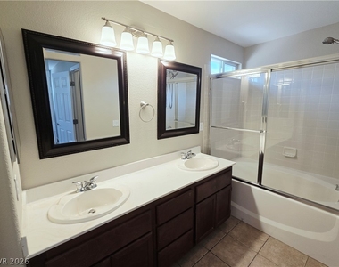 1035 Appaloosa Hills Avenue - Photo Thumbnail 23
