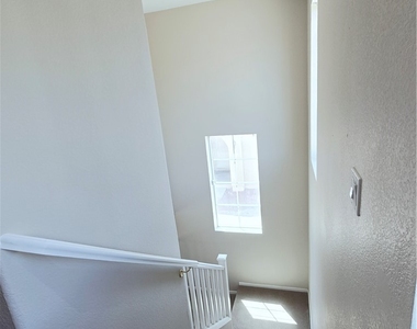 1035 Appaloosa Hills Avenue - Photo Thumbnail 8