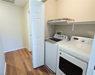 1035 Appaloosa Hills Avenue - Photo Thumbnail 10