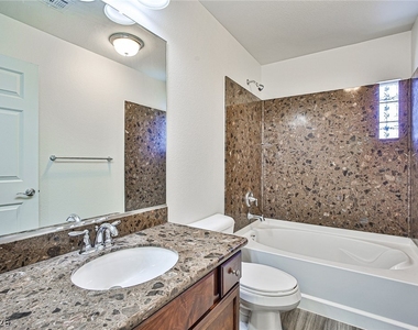 6744 Philharmonic Avenue - Photo Thumbnail 11