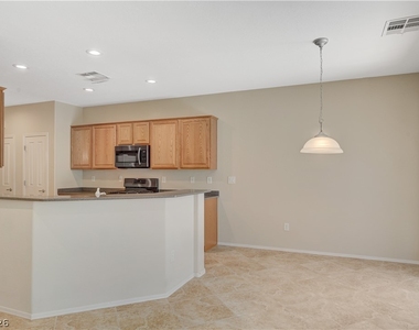 2499 Sirius Star Street - Photo Thumbnail 8