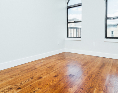 720 Knickerbocker Ave - Photo Thumbnail 10