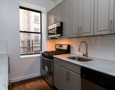 410 Eastern Pkwy  - Photo Thumbnail 3