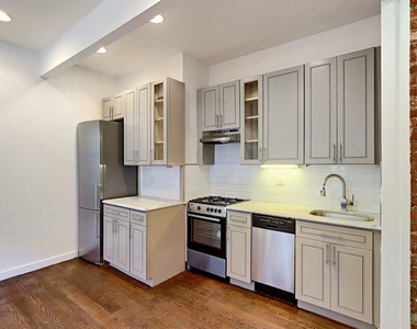 410 Eastern Pkwy - Photo Thumbnail 5