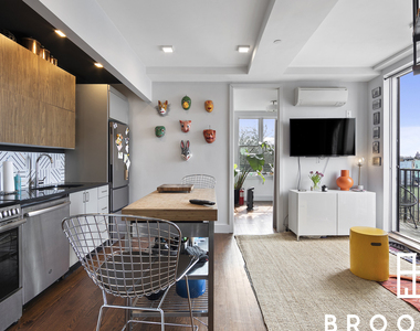 311 Woodbine St Bushwick - Photo Thumbnail 9