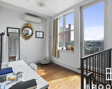 311 Woodbine St Bushwick - Photo Thumbnail 5