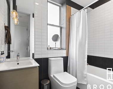 311 Woodbine St Bushwick - Photo Thumbnail 13