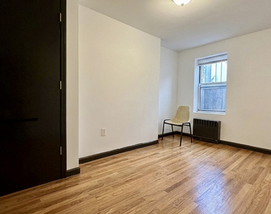 444 Lafayette Ave - Photo Thumbnail 4