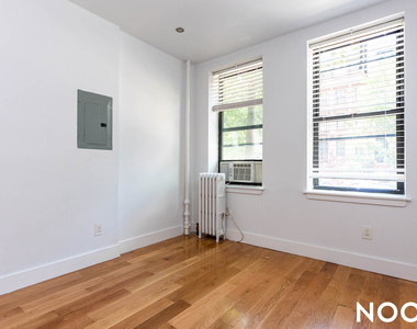 309 Washington Ave - Photo Thumbnail 2