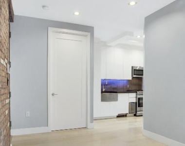 195 Stanton Street - Photo Thumbnail 6