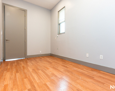 69 Cedar St  - Photo Thumbnail 6