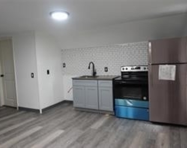 37 Bigelow Street - Photo Thumbnail 3