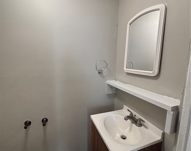 315 Furnace Street - Photo Thumbnail 3