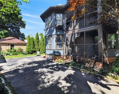 420 Harvard Street - Photo Thumbnail 3