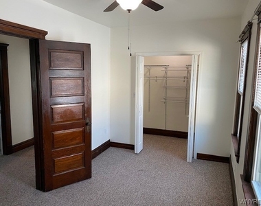 86 Edgewood Avenue - Photo Thumbnail 7