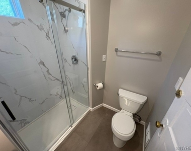86 Edgewood Avenue - Photo Thumbnail 12