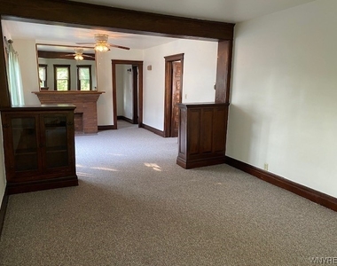 86 Edgewood Avenue - Photo Thumbnail 4