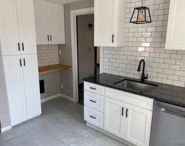 86 Edgewood Avenue - Photo Thumbnail 14
