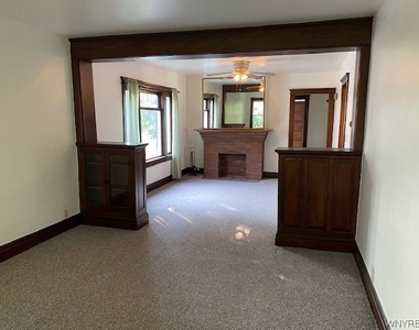86 Edgewood Avenue - Photo Thumbnail 3