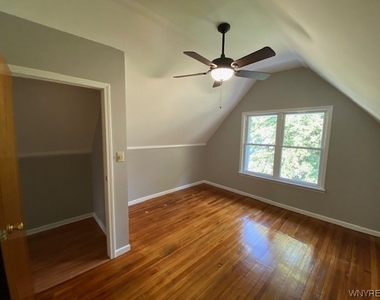 86 Edgewood Avenue - Photo Thumbnail 20
