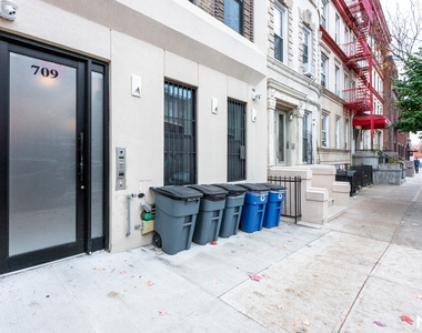 709 Sterling Pl  - Photo Thumbnail 14