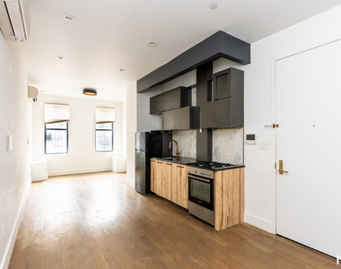 709 Sterling Pl  - Photo Thumbnail 2
