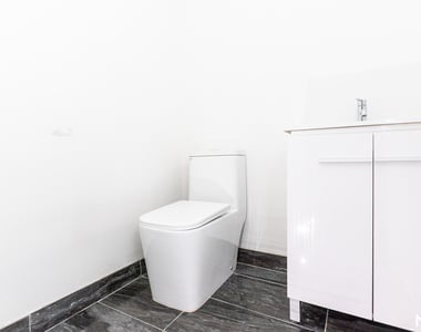 709 Sterling Pl  - Photo Thumbnail 10