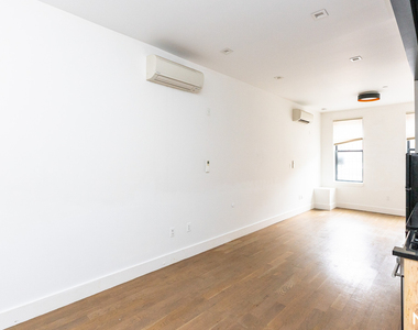 709 Sterling Pl  - Photo Thumbnail 3