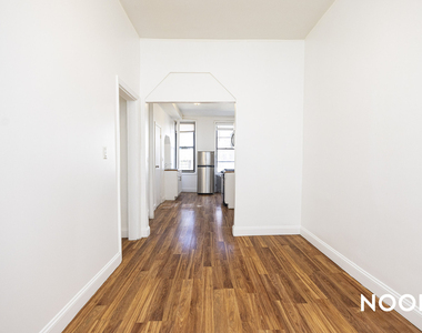 293 Wyckoff Ave - Photo Thumbnail 9
