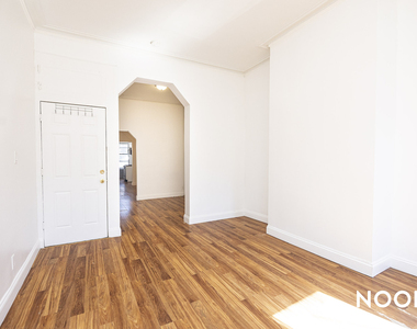 293 Wyckoff Ave - Photo Thumbnail 3